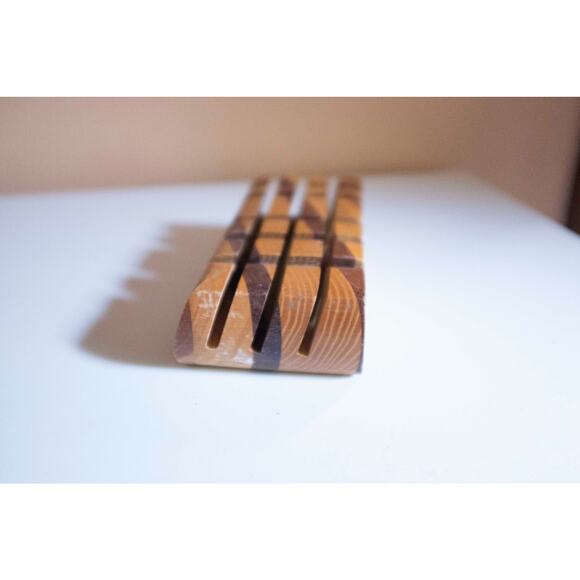 Vintage Wooden Memo Holder, Whimsical Desk Accessory - Picture 11 of 12